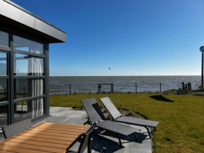 Enkhuizer Strand Chalet Meeresrauschen Erste Reihe mit Zaun Haus Nr 249